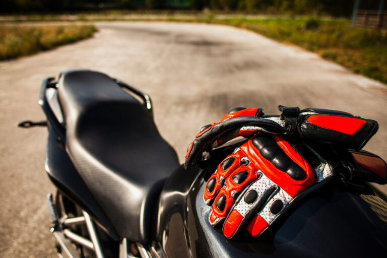 10 must-have akcesoriów dla motocyklisty